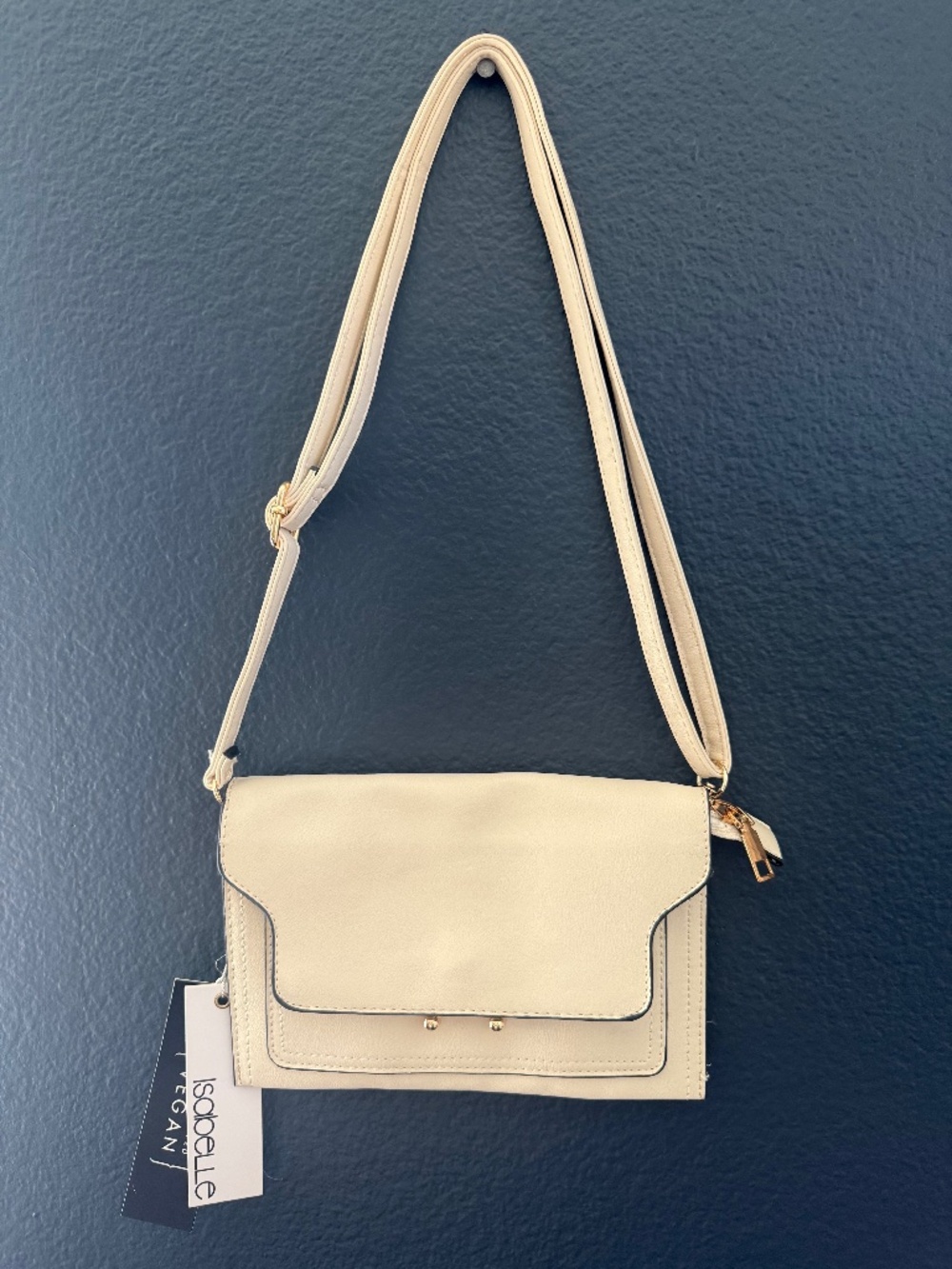 NWT Isabelle Vegan Crossbody Adjustable Strap